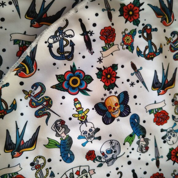 Jimmi Swim Women's Small Bikini Set Cover Up/Scrunchies Skulls Birds Roses NEW - Picture 9 of 12